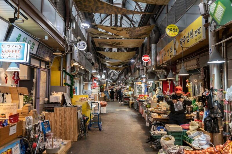 seoul-gyeongbokgung-palace-tour-lunch-at-authentic-market