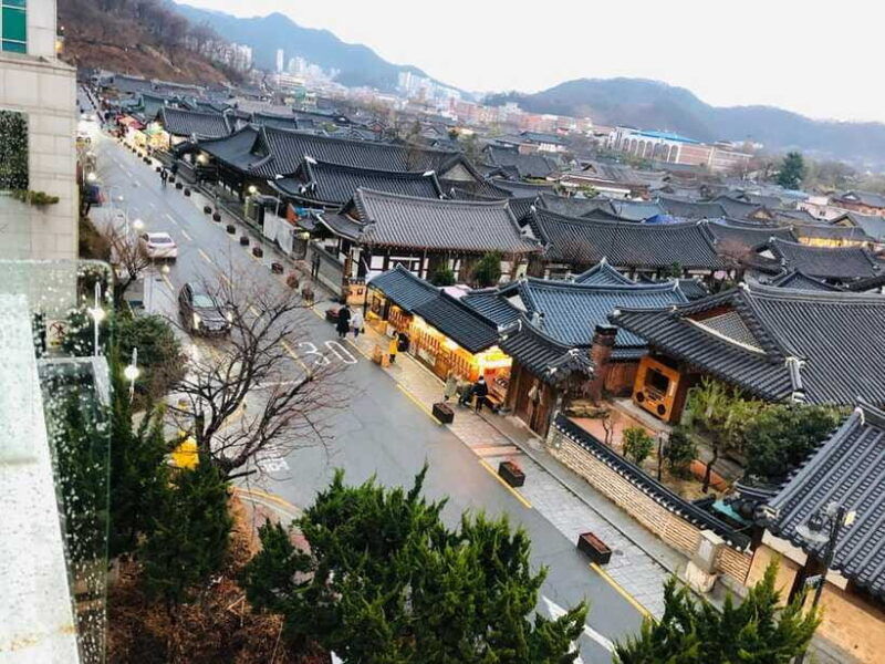 seoul-maisan-cherry-blossom-and-jeonju-hanok-day-tour