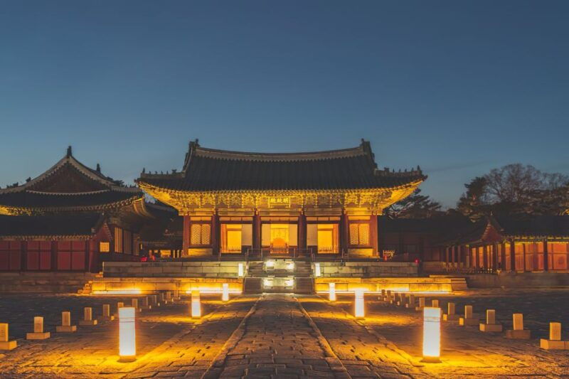 seoul-palace-temple-and-market-guided-foodie-tour-at-night