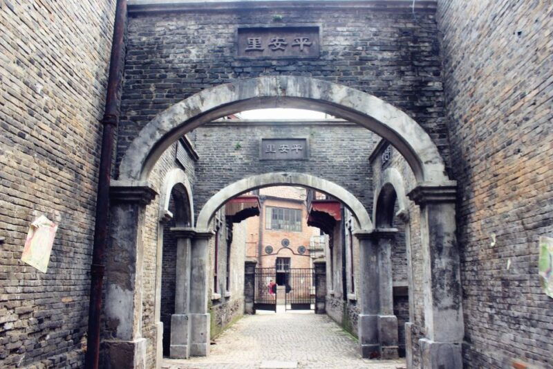 shanghai-8-hour-guided-tour-of-old-and-new-city-highlights
