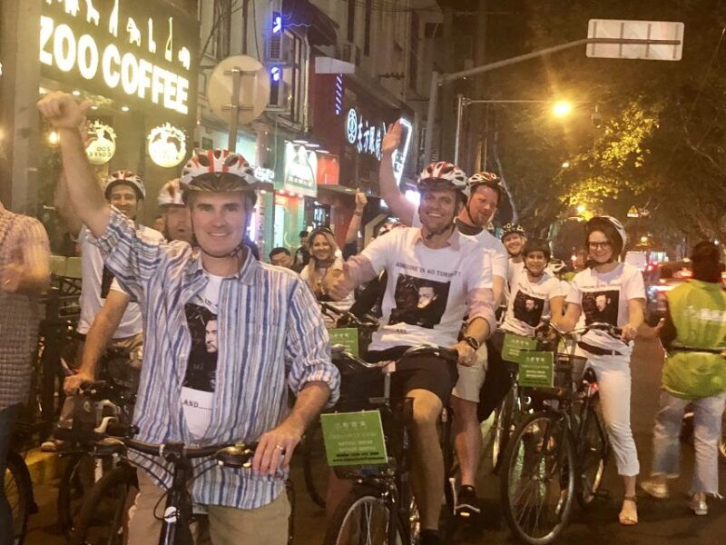 shanghai-charming-night-small-group-bike-tour