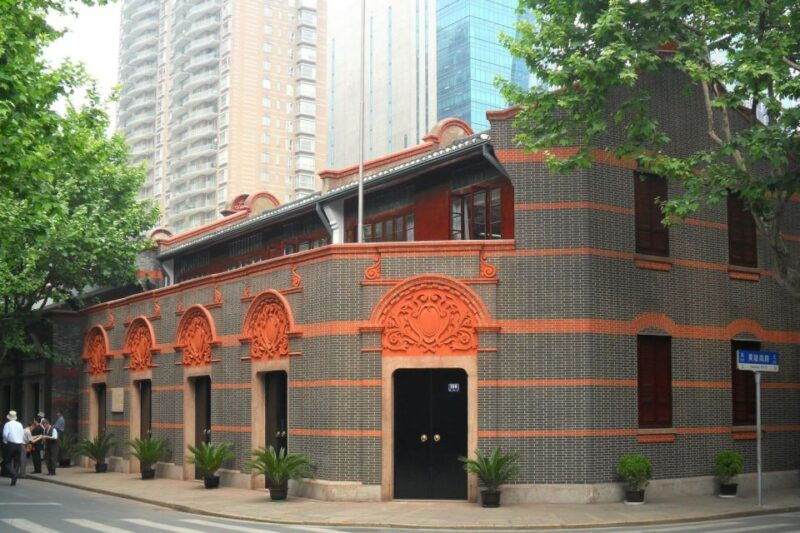 shanghai-xintiandi-ccp-museum-and-french-concession-tour