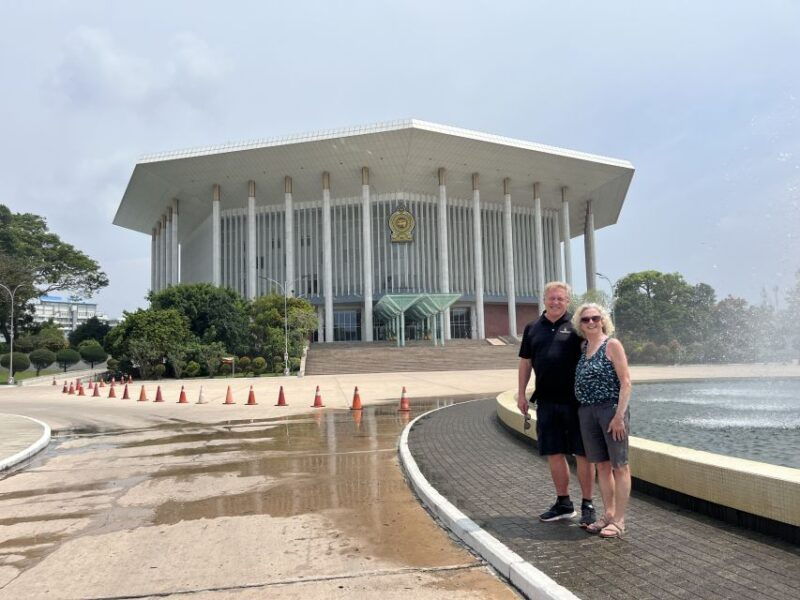 shore-excursion-colombo-city-sightseeing-tour-by-tuk-tuk