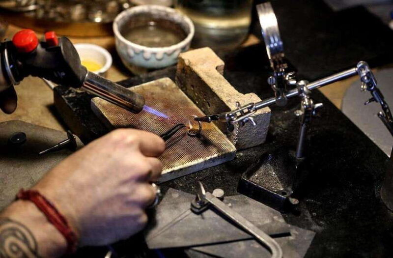 sidemen-silver-artistry-class-create-unique-jewelry-in-bali