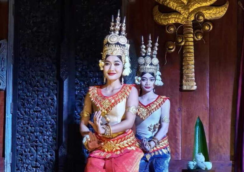siem-reap-amazon-angkor-buffet-traditional-fairy-dance-show