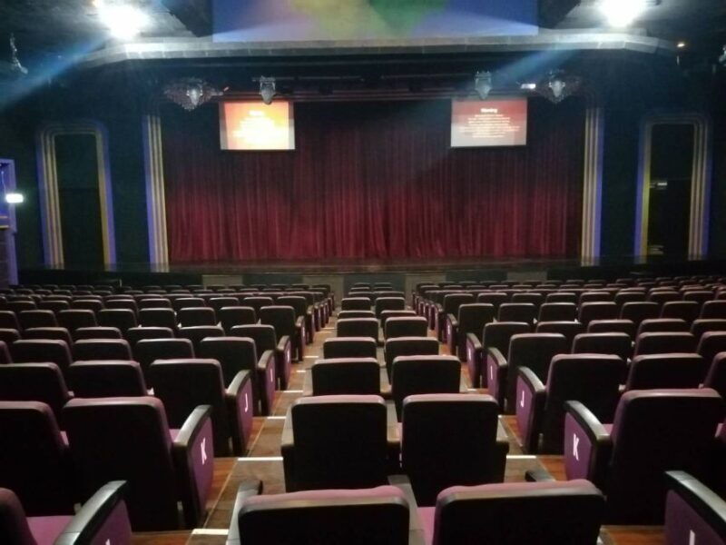 simon-cabaret-phuket-show-included-tickets-and-transfer