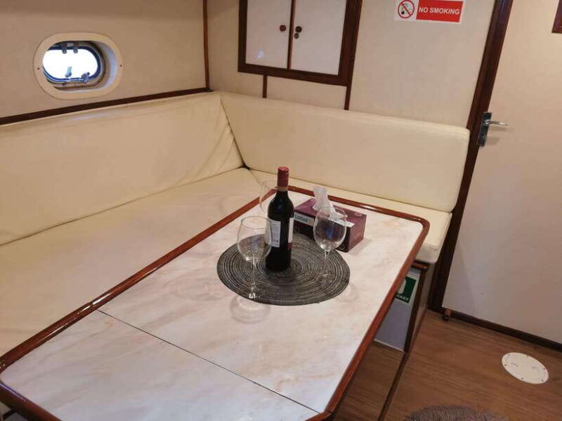 singapore-private-yacht-cruise-st-johns-island-waveshark2