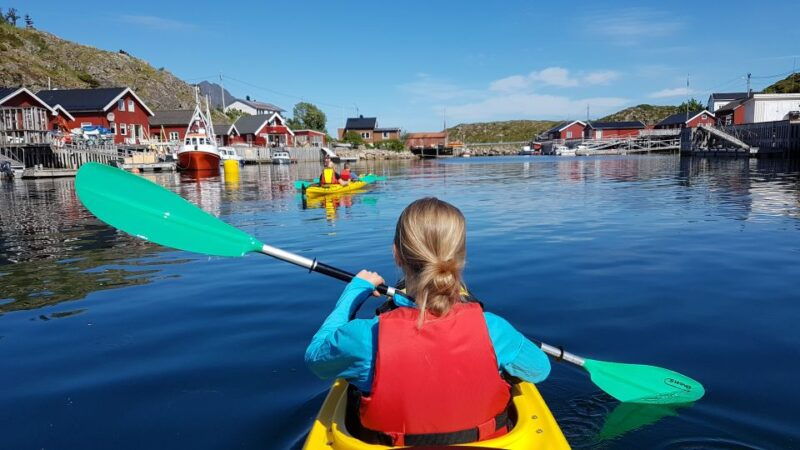 skrova-island-3hours-guided-kayak-tour
