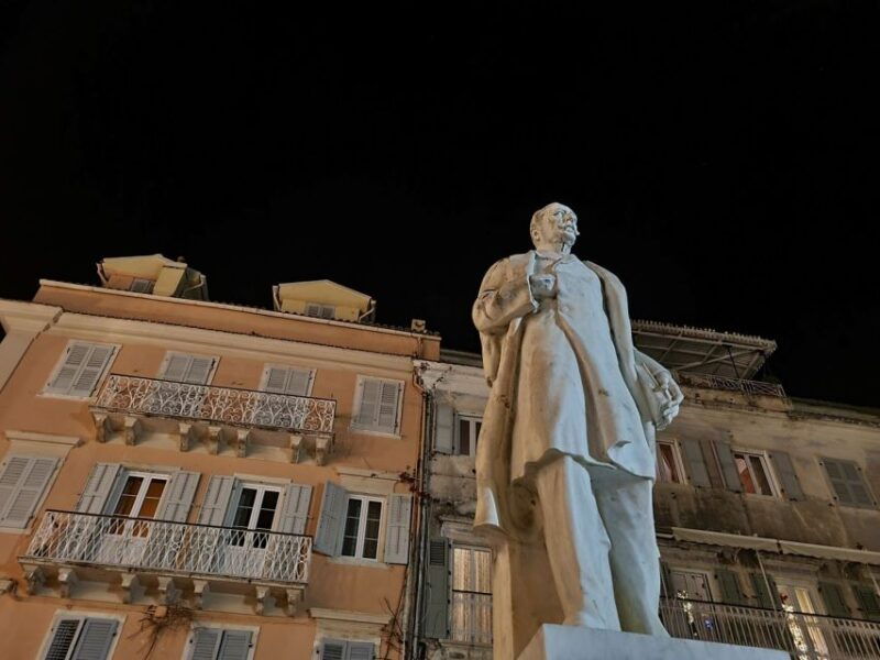 small-group-corfu-evening-walking-tour-with-a-glass-of-wine-3