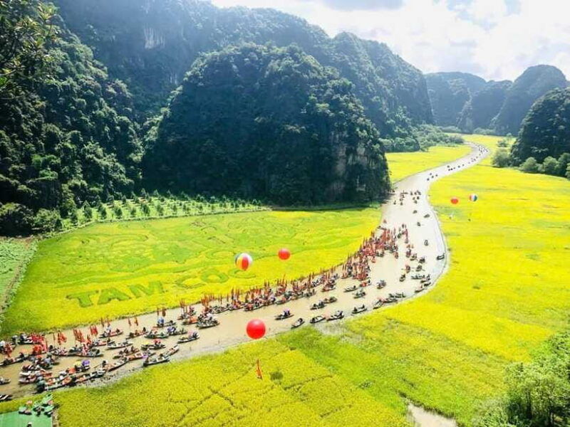small-group-tour-2d1n-from-hanoi-to-ninh-binh-trang-an