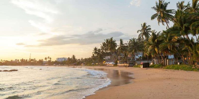 snorkeling-in-hikkaduwa