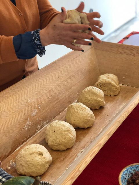 sourdough-bread-baking-class-olive-oil-tasting