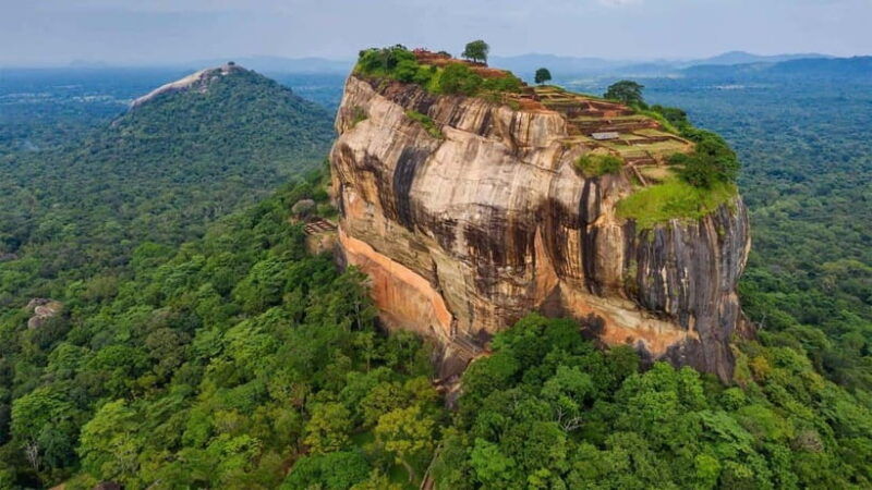 sri-lanka-2-day-adventure-to-sigiriya-dambulla-kandy