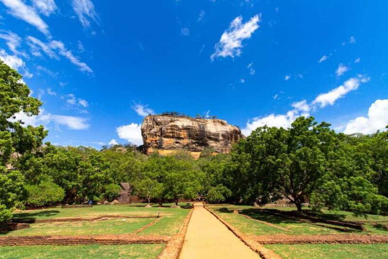 sri-lanka-9-day-private-tour-hotels-meals-guide-transport