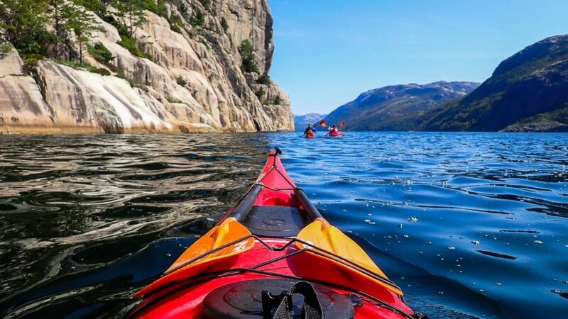 stavanger-lysefjord-kayak-safari-waterfalls-pulpit-rock