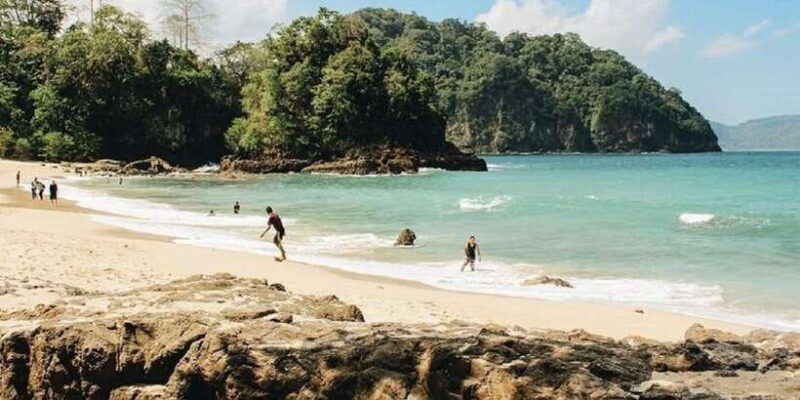 sukamade-a-private-tour-to-see-turtle-lay-egg-2d-1n