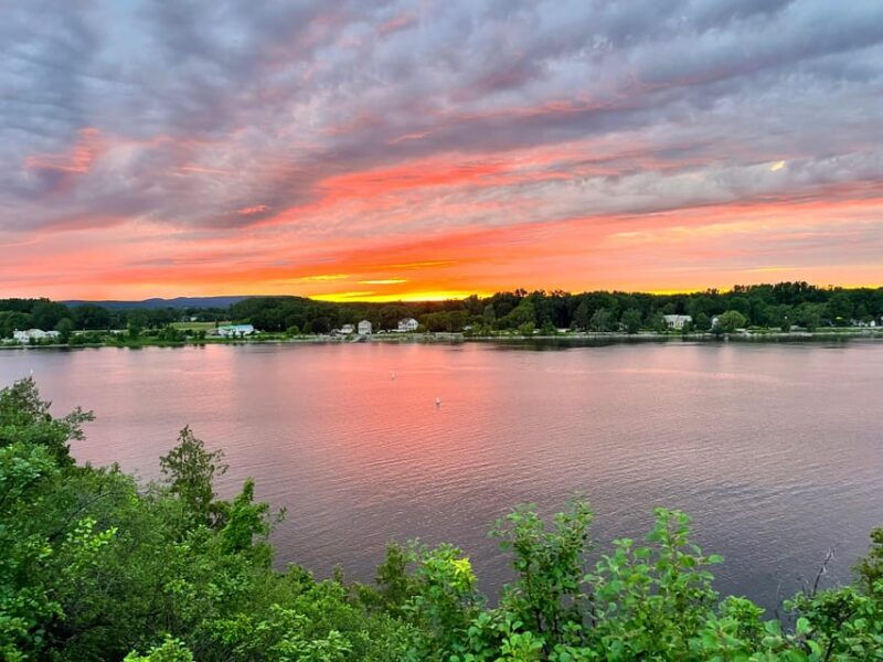 sunset-kayak-tour-in-downtown-ottawa-and-gatineau