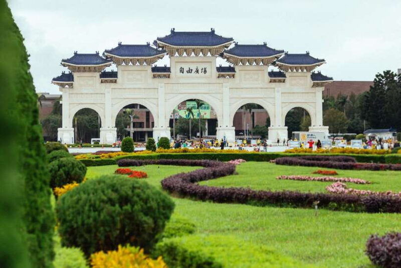 taipei-private-tour-with-locals-highlights-hidden-gems