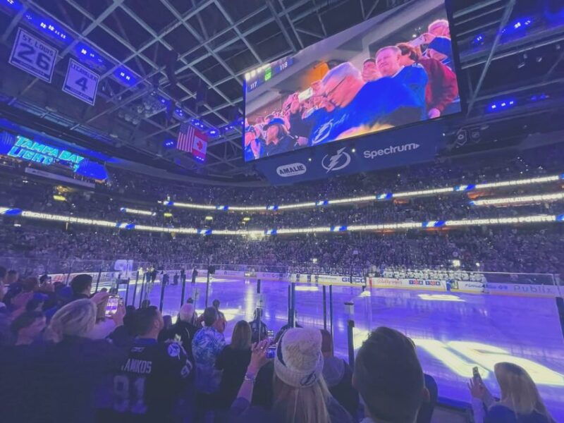 tampa-tampa-bay-lightning-ice-hockey-game-ticket