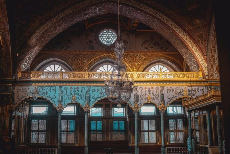 topkapi-palace-and-harem-istanbul-fast-track-tickets-tour-2