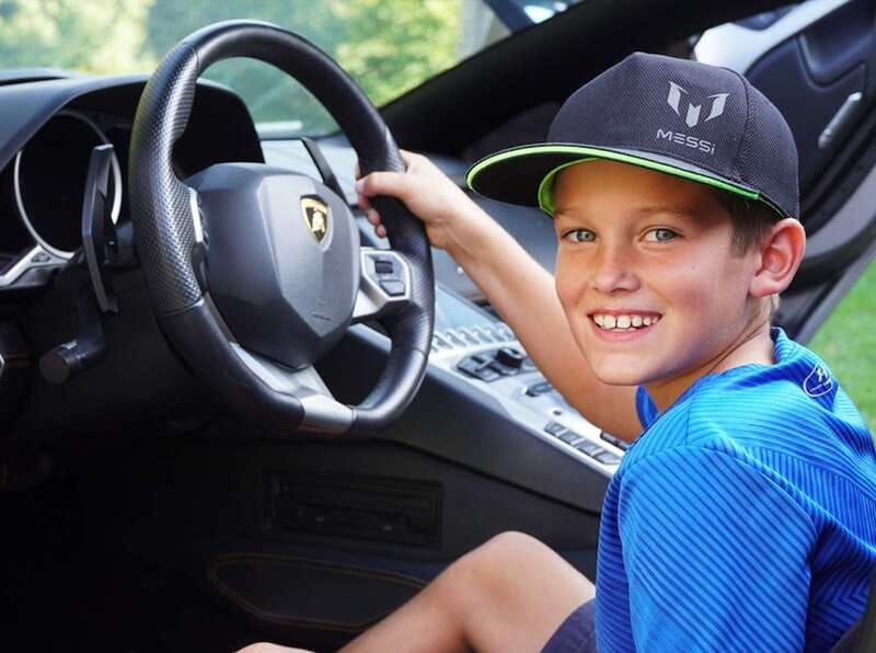 toronto-exotic-or-supercar-test-drive-on-hamilton-mountain