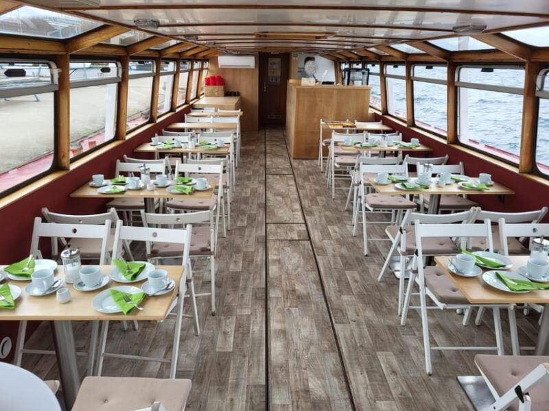tour-on-lake-cospuden