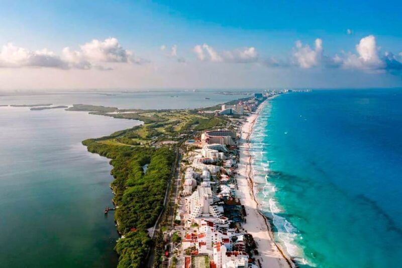 transparent-boat-ride-with-beer-in-cancun
