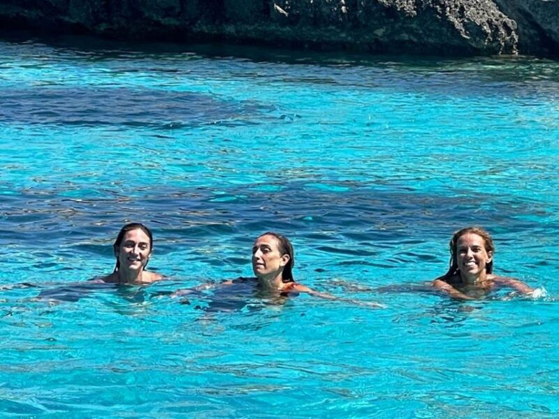 trapani-tour-one-day-in-the-egadi-islands-favignana-and-levanzo