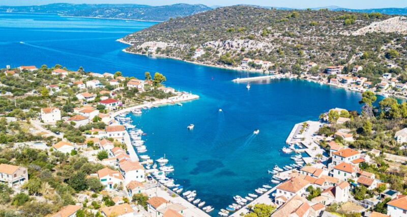 trogir-private-speedboat-tour-to-blue-lagoon-and-3-islands