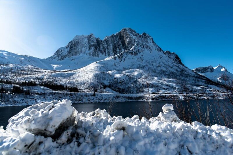 tromso-snowshoeing-excursion-to-view-point
