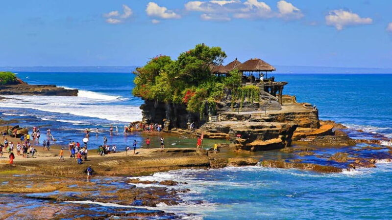 ubud-kanto-lampo-waterfall-art-market-cretya-tanah-lot