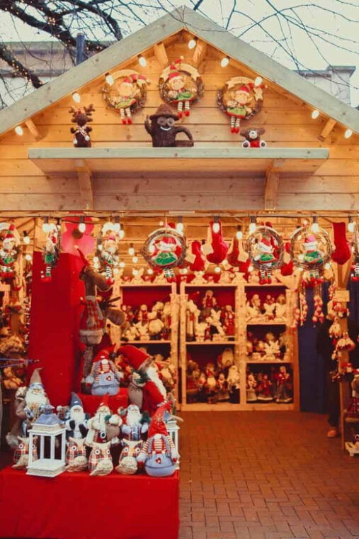 unique-christmas-in-cinque-terre-walking-tour