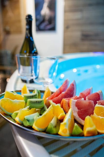 unique-private-spa-with-jacuzzi-and-sauna-in-prague