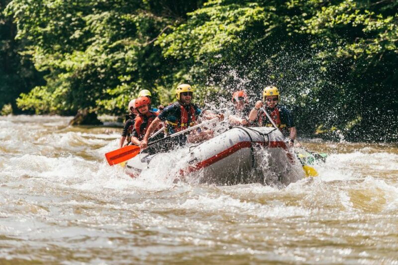 vadu-crisului-rafting-or-kayaking-trip-on-the-crisul-repede