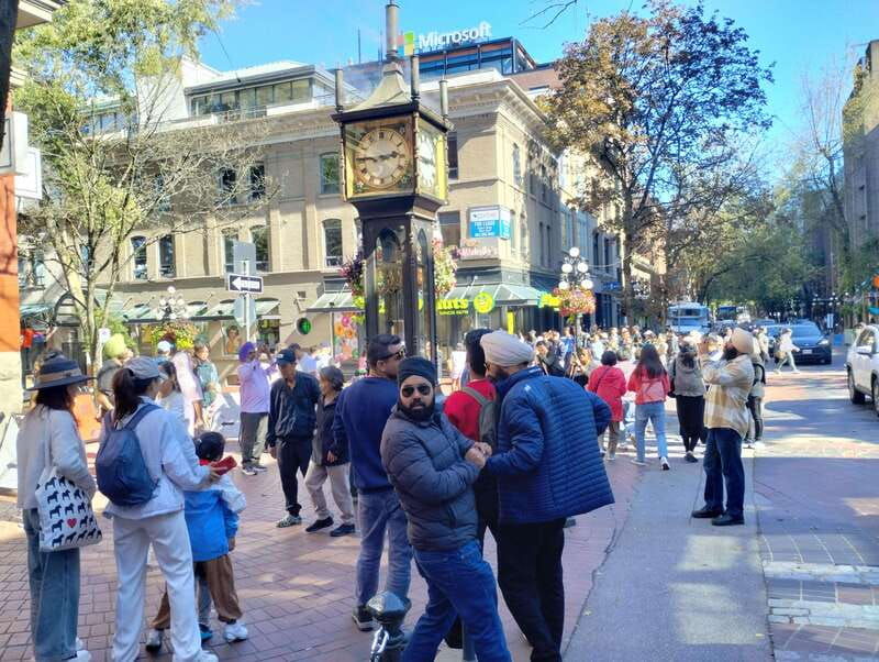 vancouver-car-tour-see-all-city-attractions-save-timemoney