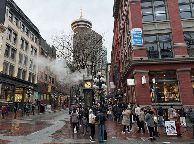 vancouver-city-tourlux-carstanley-parktotemchinagastown