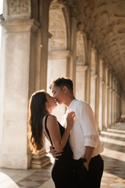 venice-photo-shoot-in-the-most-beautiful-place-gondola