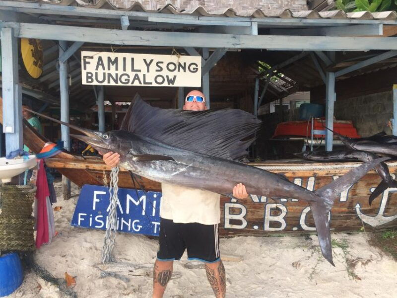 vertical-jigging-popping-giant-trevally