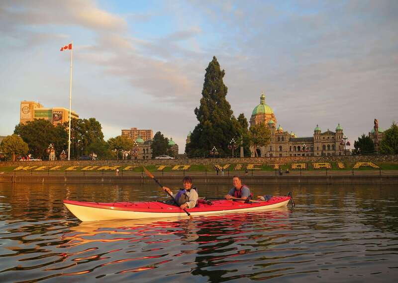 victoria-kayak-harbour-tour