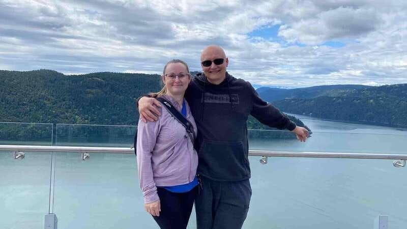 victoria-skywalk-hatley-castle-private-tour