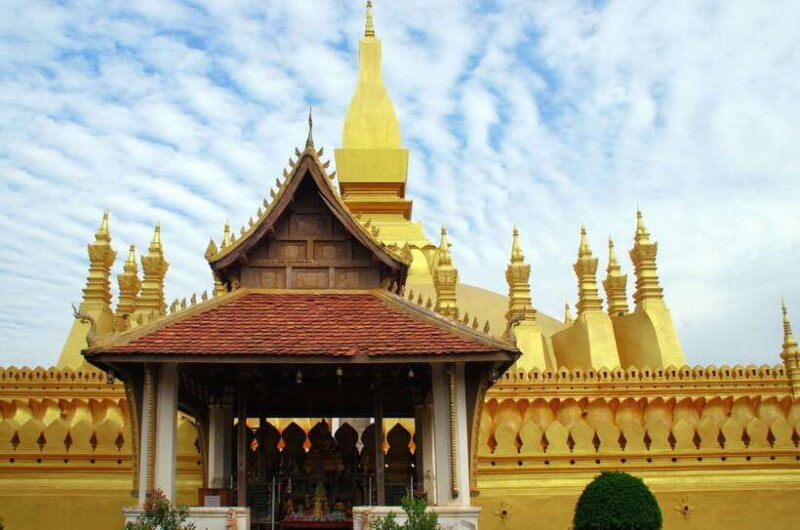 vientiane-city-highlights-tour-with-buddha-park-lunch
