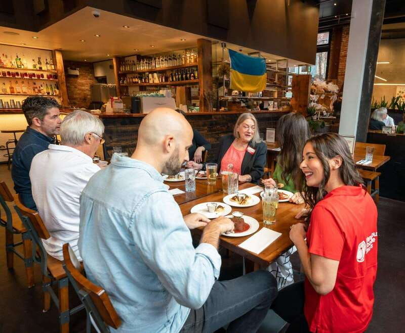 vip-gastronomic-gastown-walking-food-tour