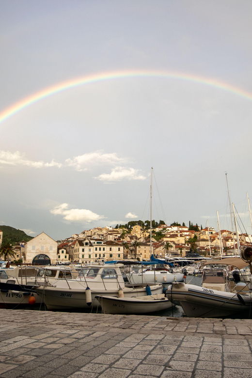 walking-tour-of-hvar-with-your-local-guide