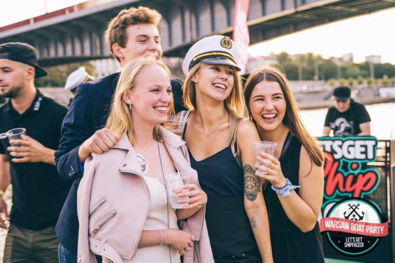 warsaw-boat-party-with-unlimited-drinks-vip-club-entrance