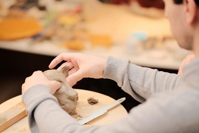 warsaw-craft-your-masterpiece-sculpture-workshop
