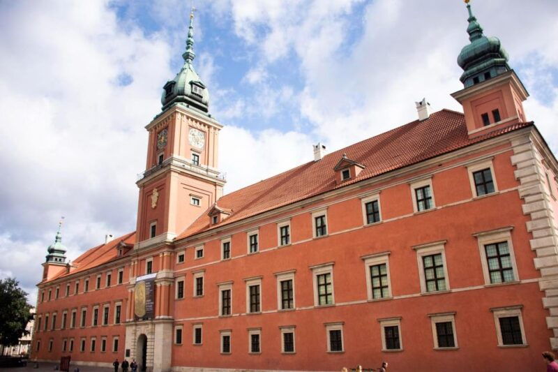 warsaw-express-walk-with-a-local-in-60-minutes
