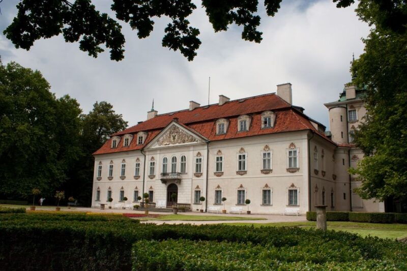 warsaw-full-day-outskirts-private-tour