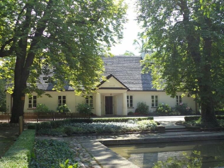 warsaw-half-day-private-chopin-tour-to-zelazowa-wola