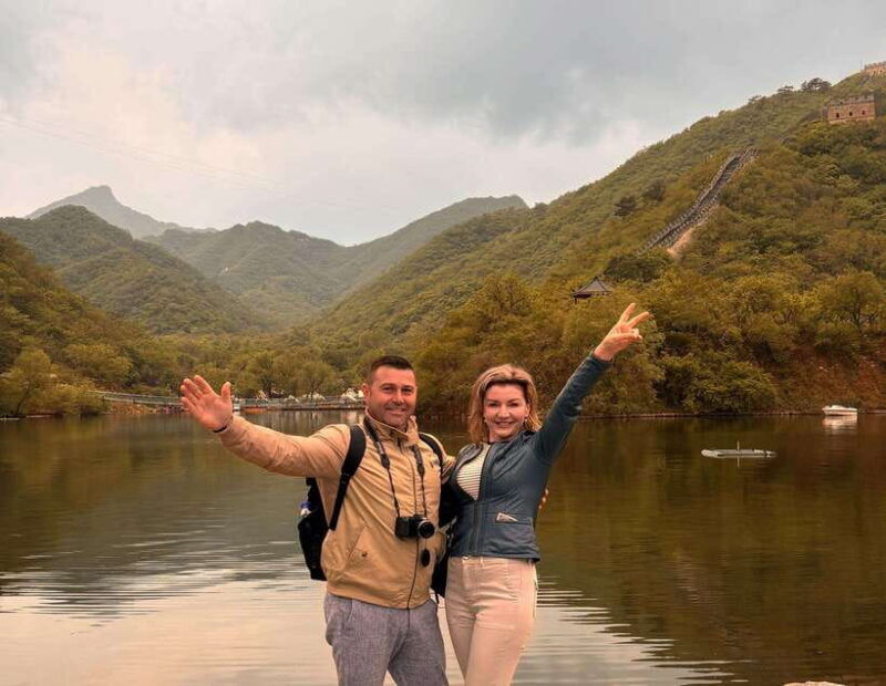 water-great-wall-tour-by-bus-with-boat-ride-raft-option