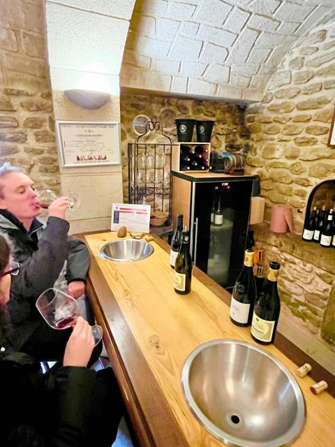 wine-tasting-in-chateauneuf-du-pape